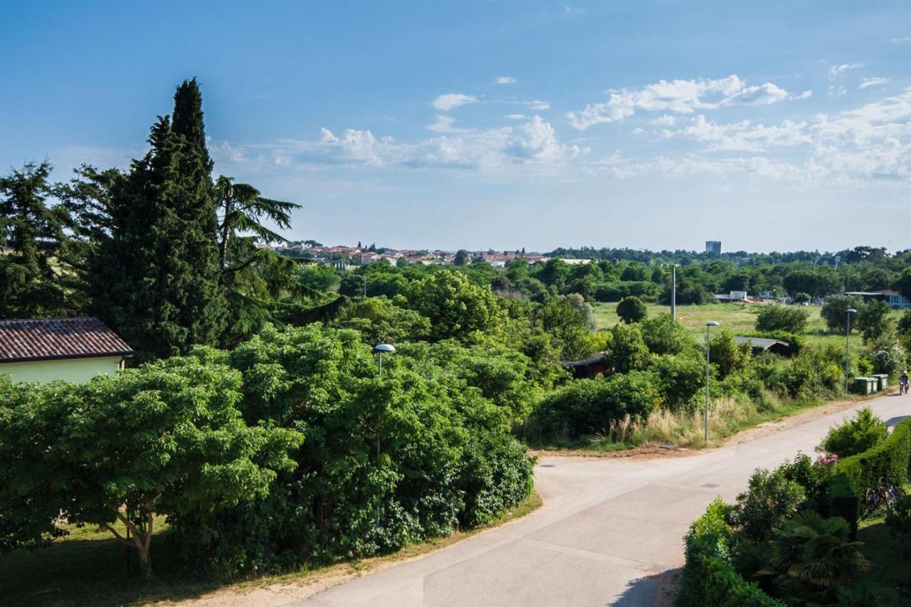 Apartments Dara Umag Exterior photo
